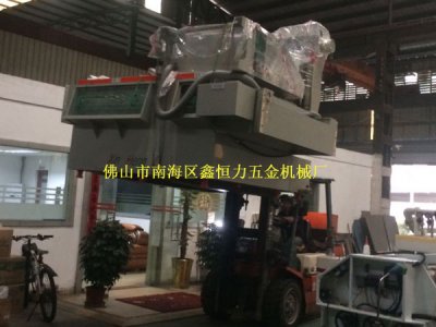 福建客戶不銹鋼鍋片蝕刻機(jī)裝車(chē)發(fā)貨！